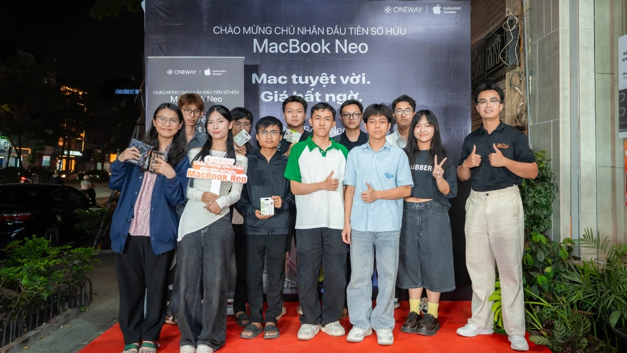 B&ugrave;ng nổ kh&ocirc;ng kh&iacute; ng&agrave;y đầu mở b&aacute;n MacBook Neo tại Oneway