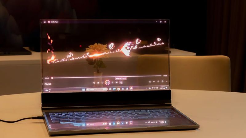 Laptop với màn hình trong suốt của Lenovo