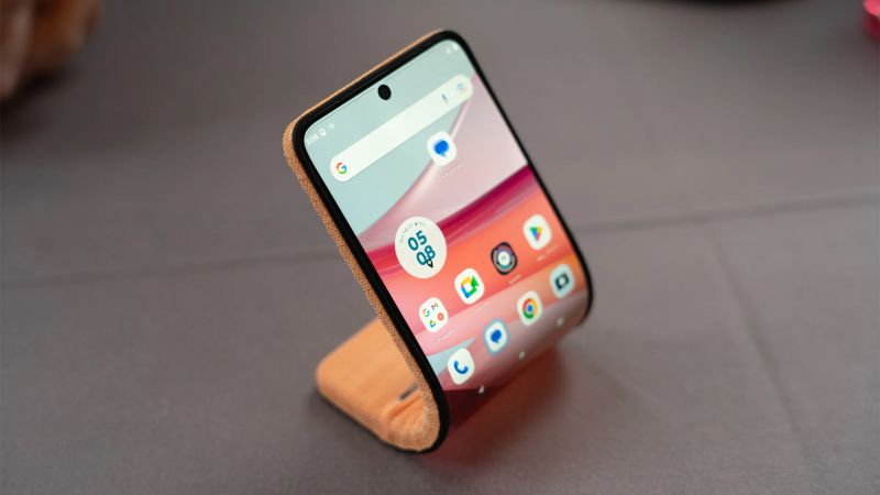 Điện thoại có màn hình uốn cong của Motorola