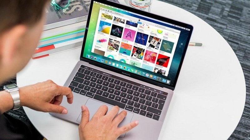 MacBook cũ sẽ được đội kỹ thuật của Oneway thẩm định để báo giá chính xác nhất