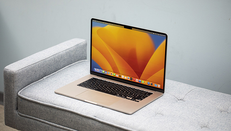 2.3 MacBook Air 15 inch 