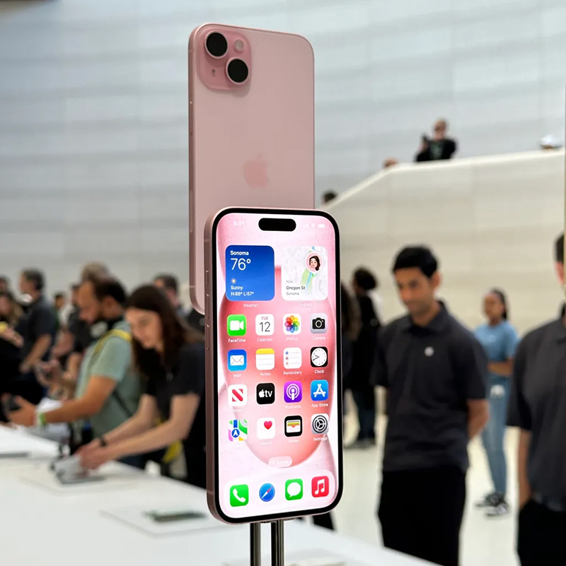 iPhone 15 màu hồng