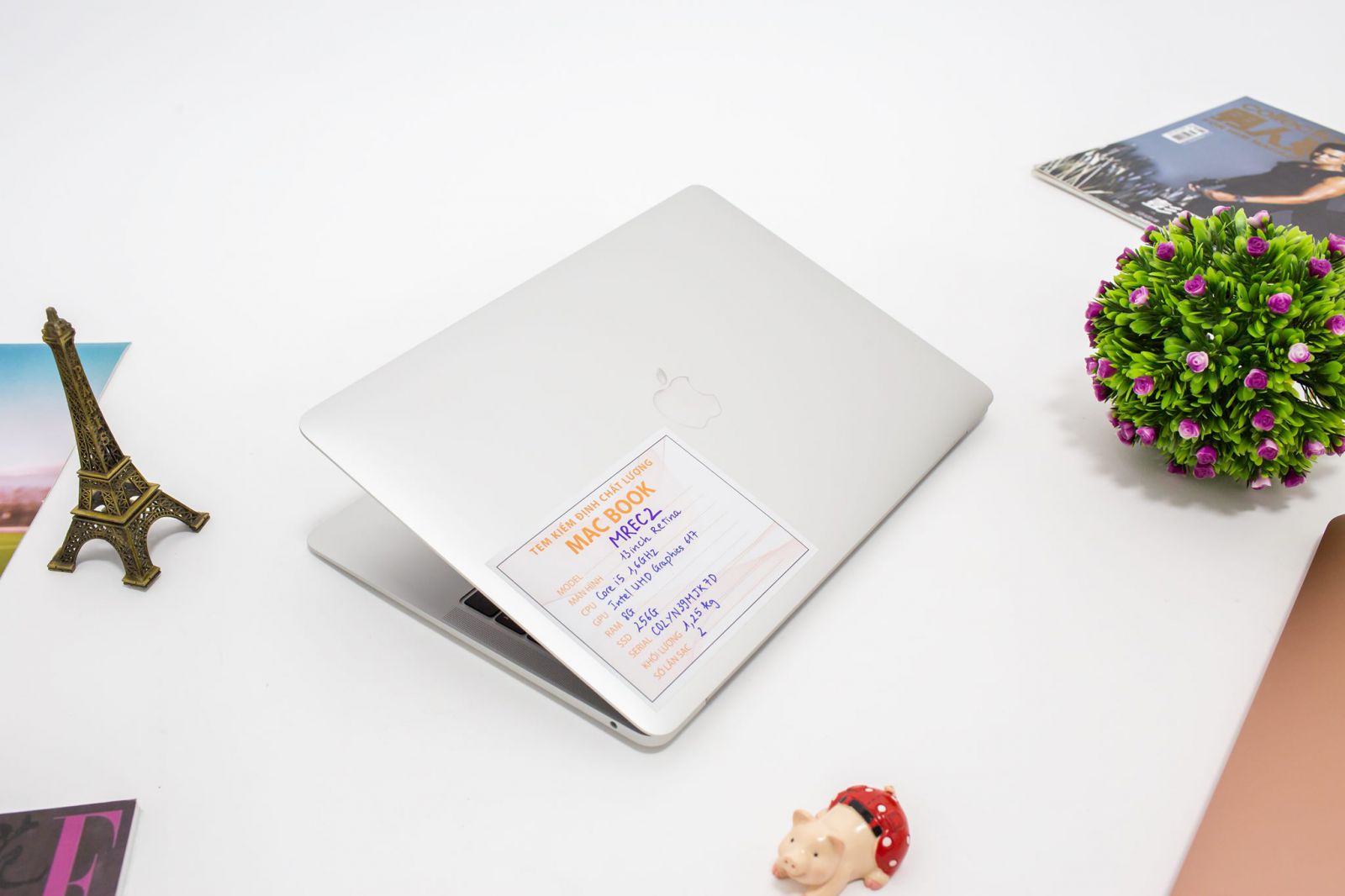 MacBook Air đời 2018 - 13 inch  - 256GB MREC2 cũ