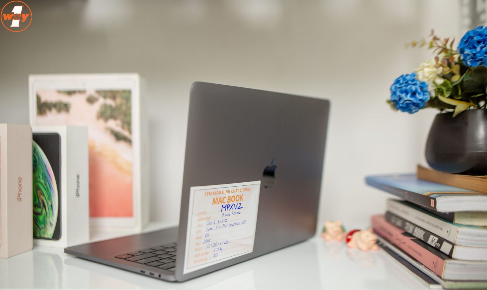 MacBook Pro 2017 13 inch cũ MPXV2