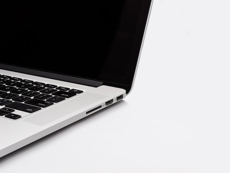 Thường xuyên kiểm tra và bảo dưỡng để MacBook luôn bền đẹp và sử dụng không bị nóng